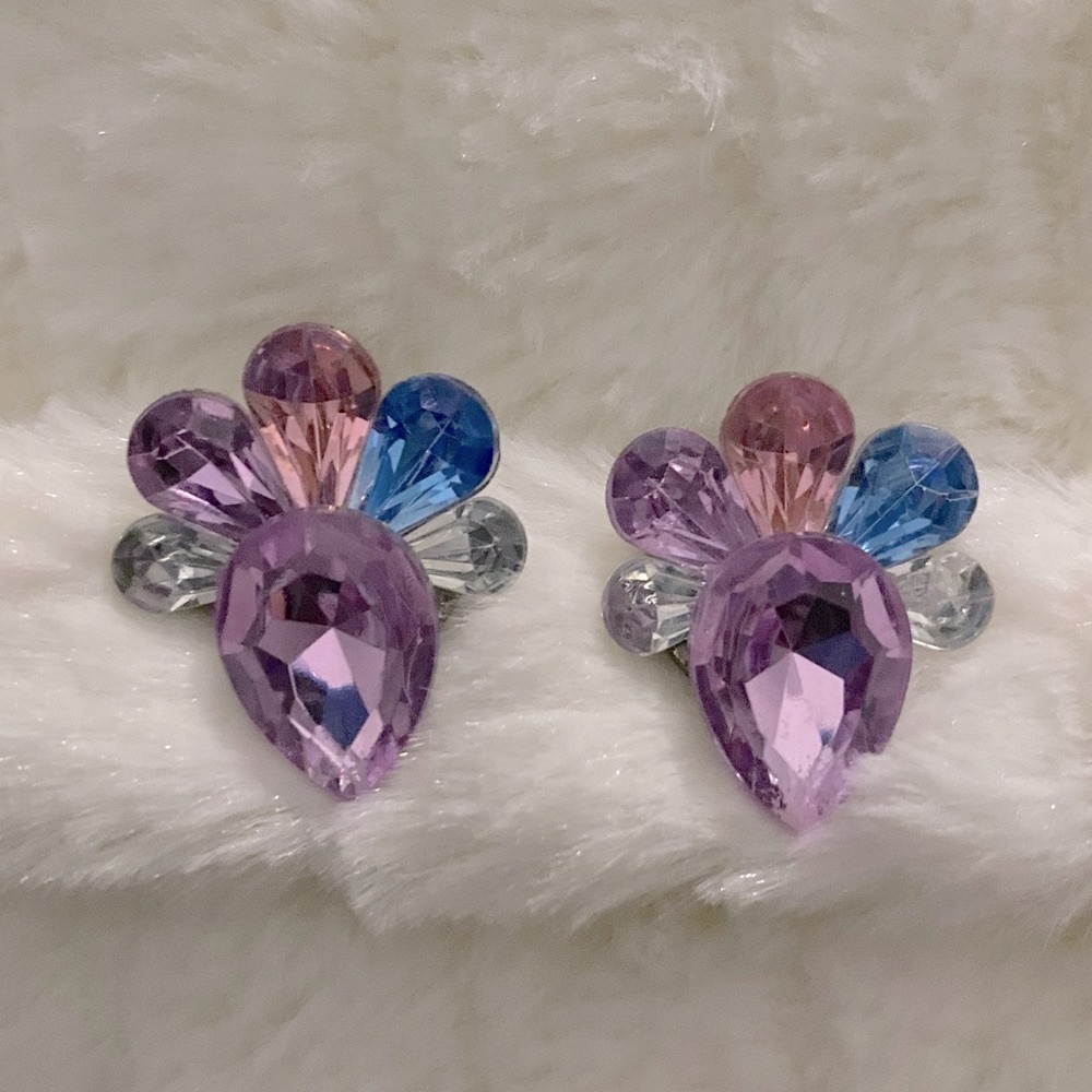 Clip Earrings Cluster Teardrop Faceted Faux Stones in pink, lavender & blue hues